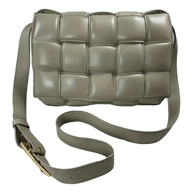 Bottega Veneta · Cassette — resale reference