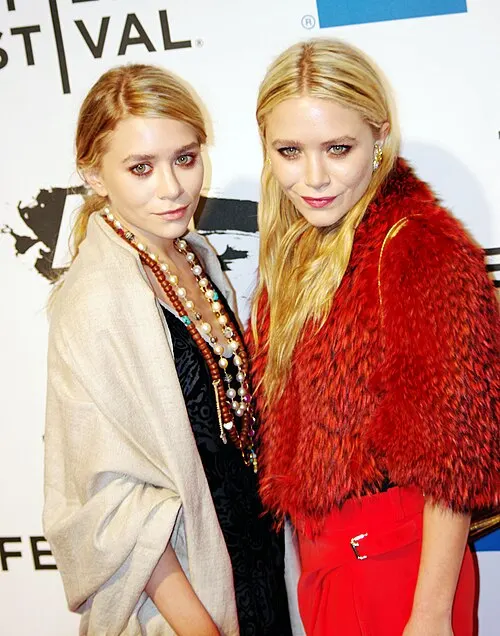 Ashley and Mary-Kate Olsen, 2011