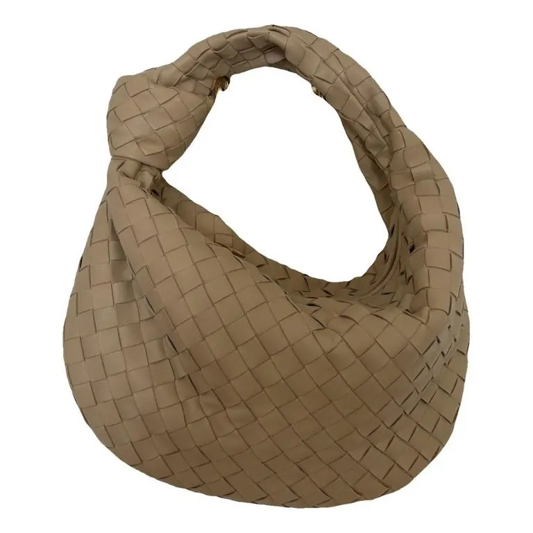 Bottega Veneta · Veneta Hobo — resale reference