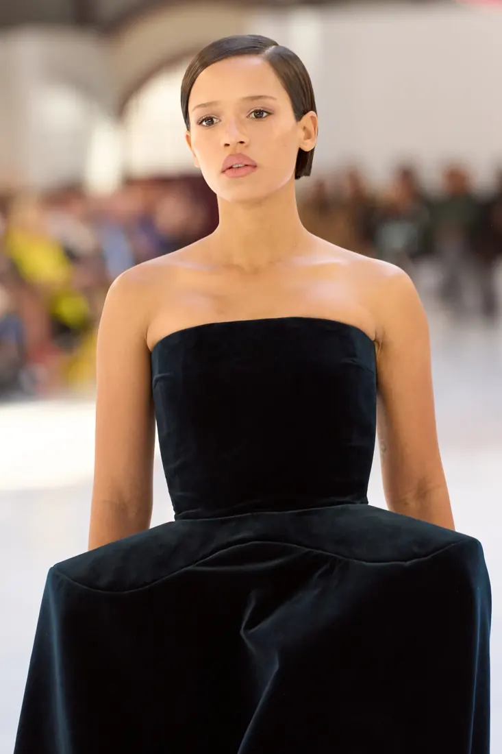 Loewe · Spring 2023 Ready To Wear